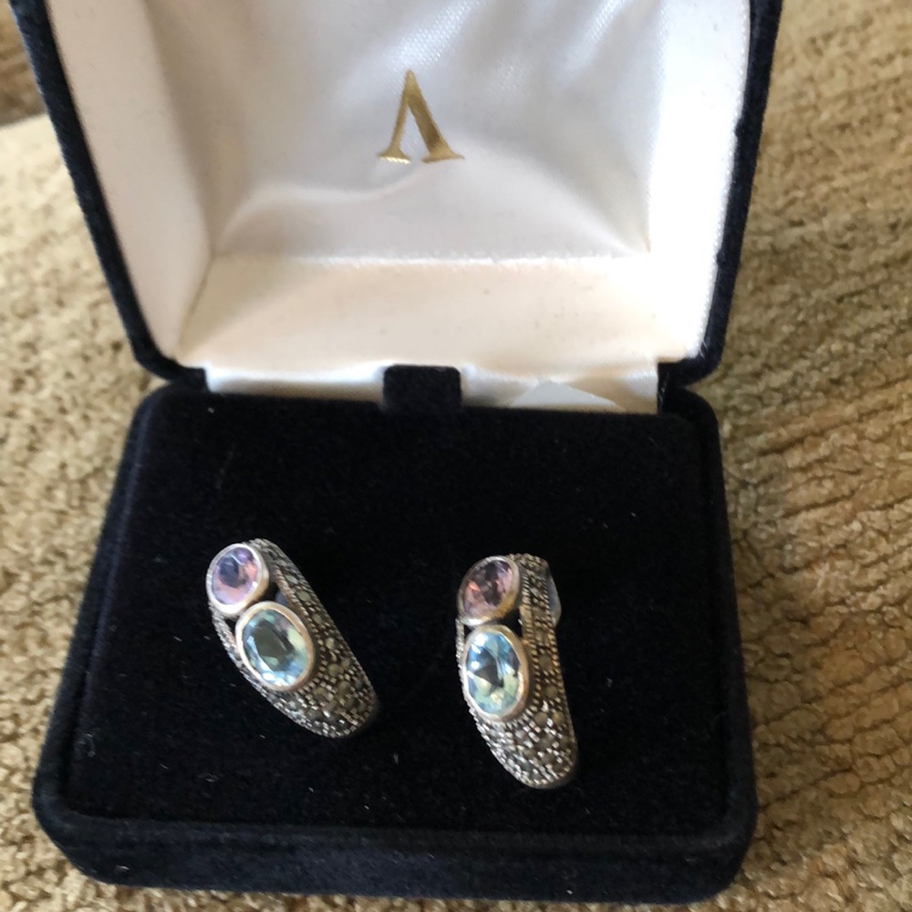 Women Avon Imperial Collection Stone Earrings-New